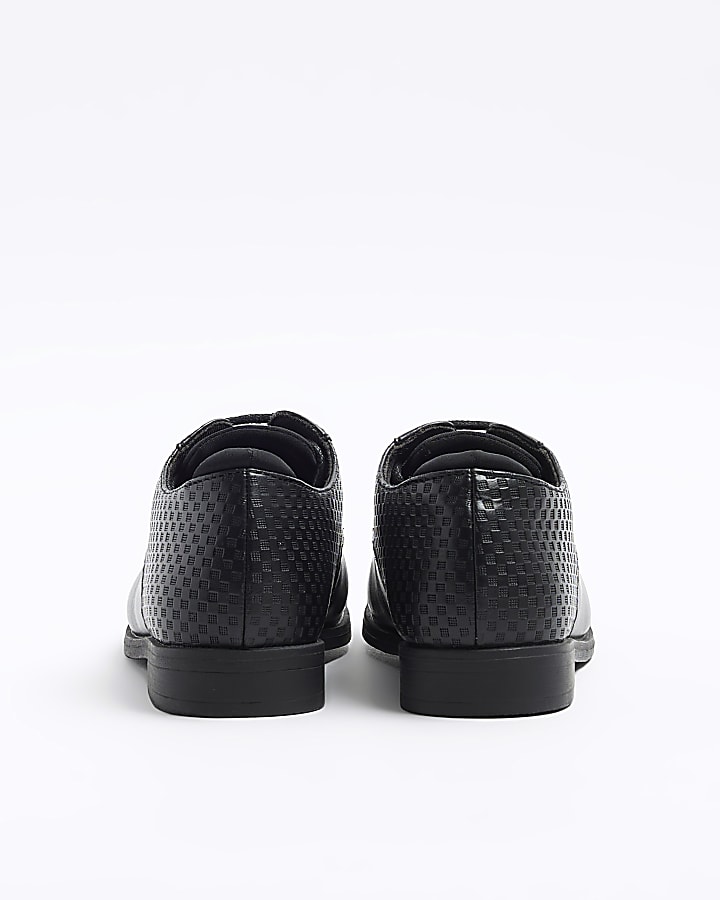 Boys black embossed point shoes