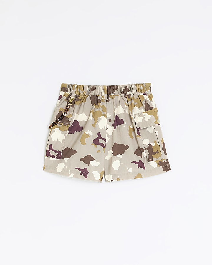 Girls green camo print cargo shorts