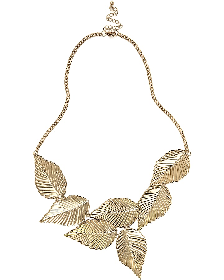 Gold tone leaf necklace