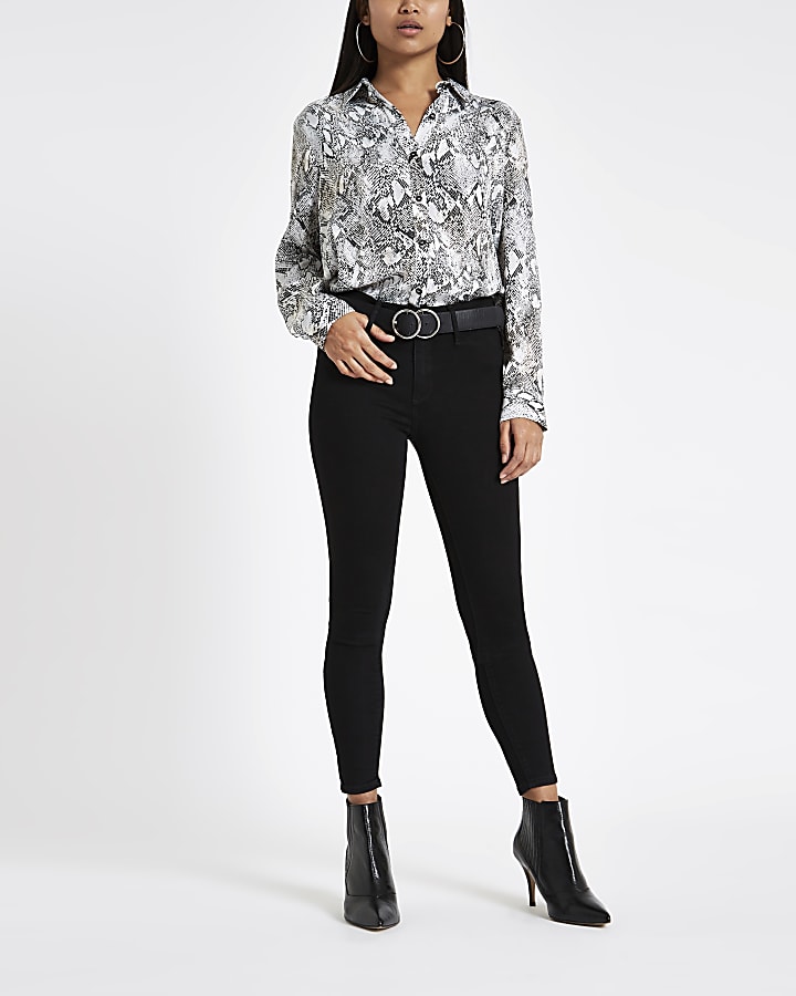 Petite Black Molly Jeggings
