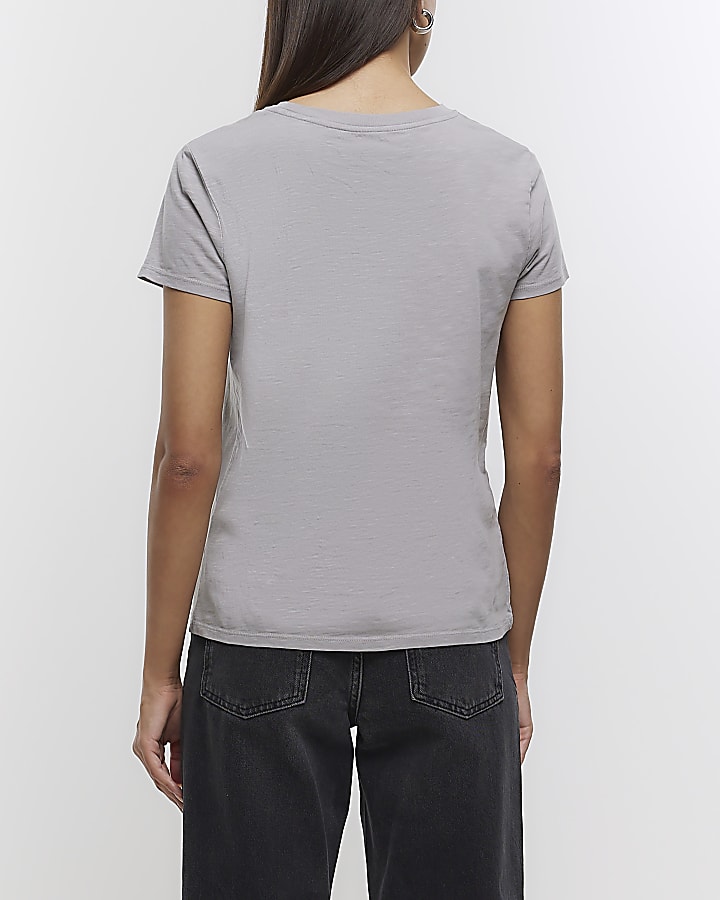 Grey short sleeve t-shirt