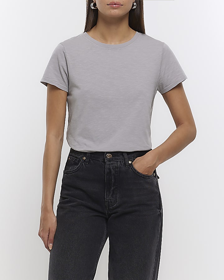 Grey short sleeve t-shirt