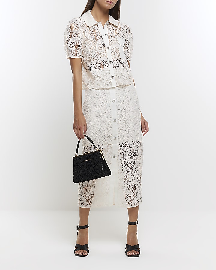 White lace puff sleeve shirt