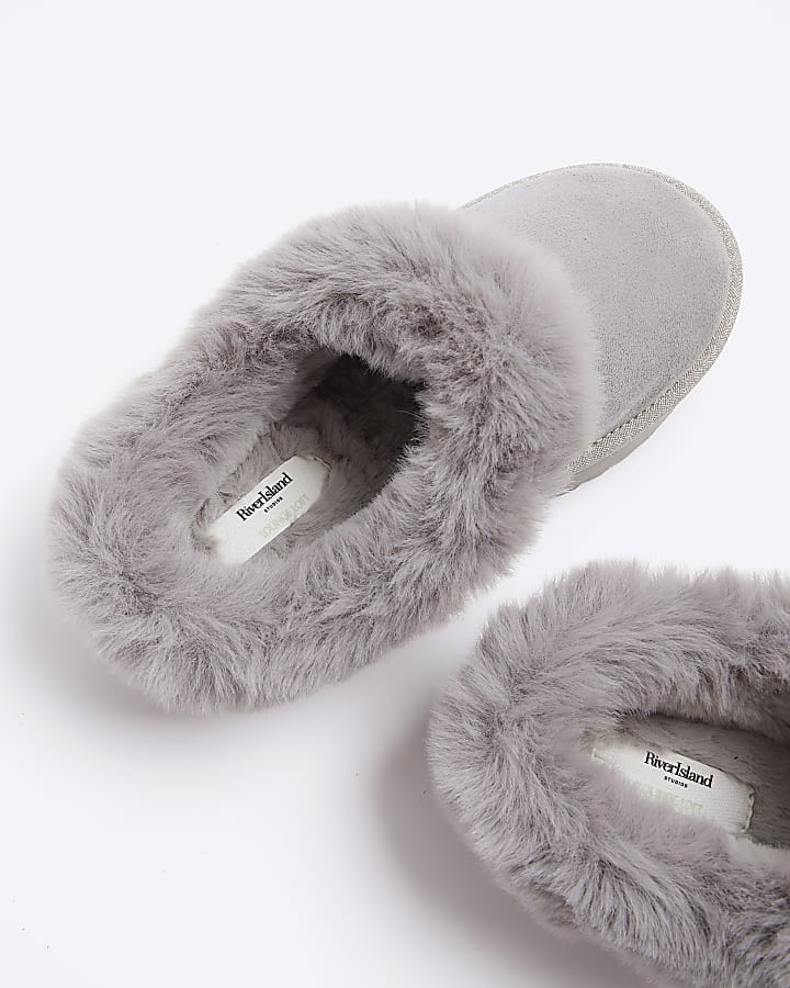 Grey faux fur platform slippers