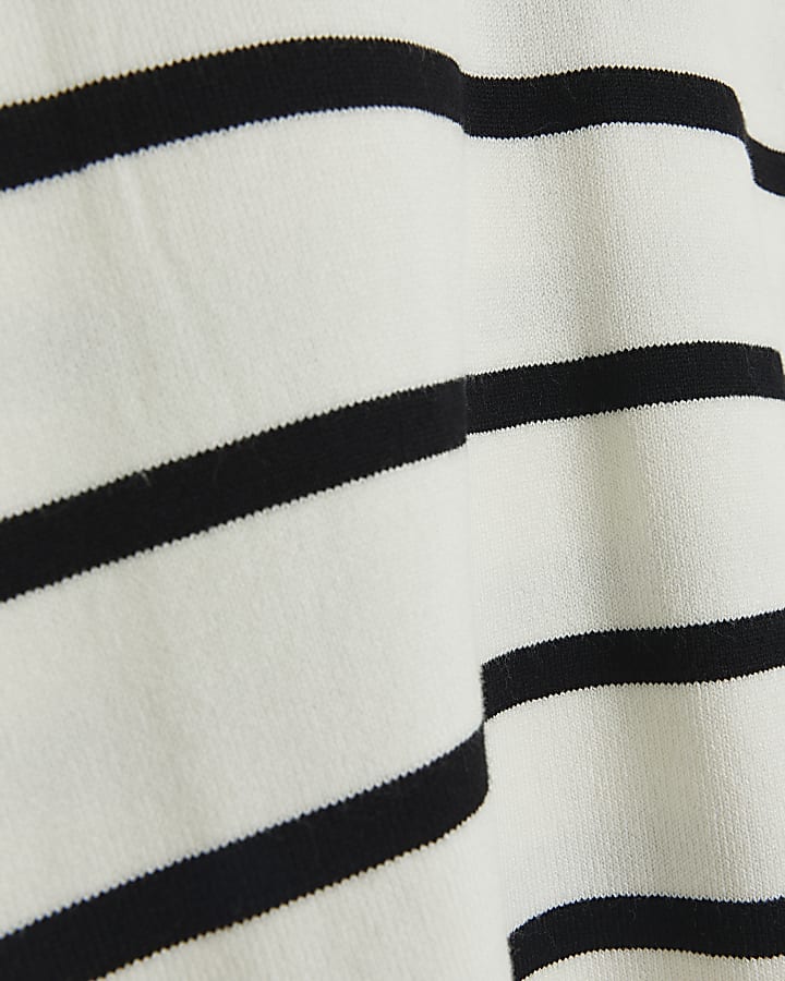 Cream stripe v-neck jumper