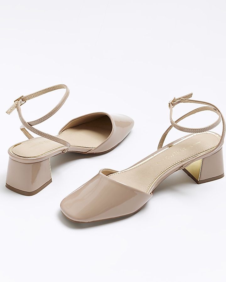 Beige block heeled court shoes