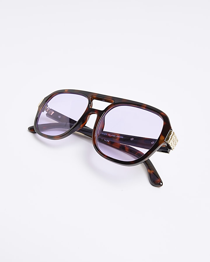 Brown tortoise shell aviator sunglasses