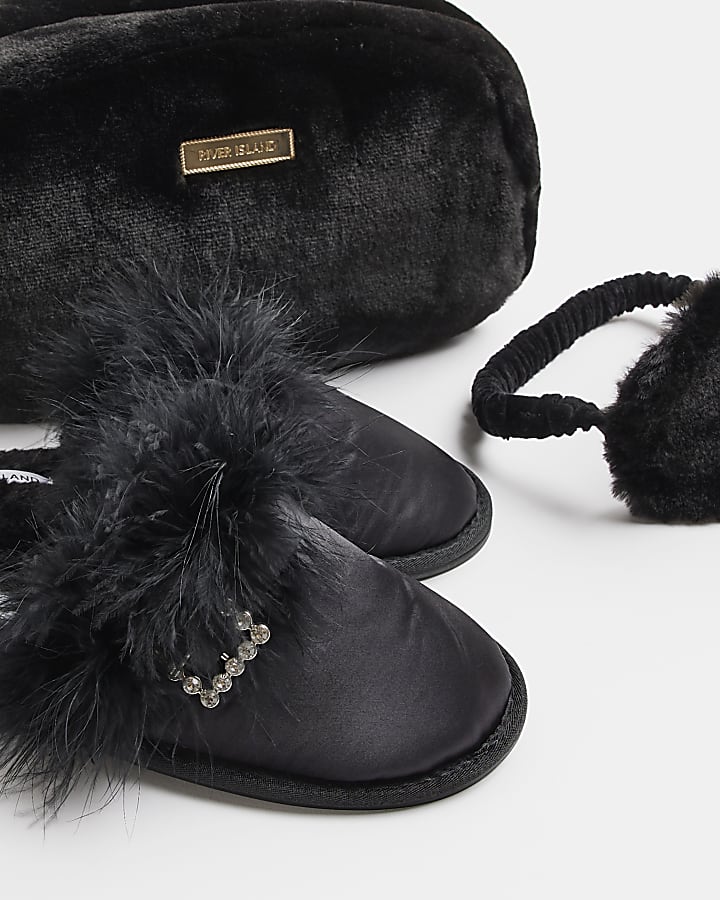 Black faux fur sleepwear bundle