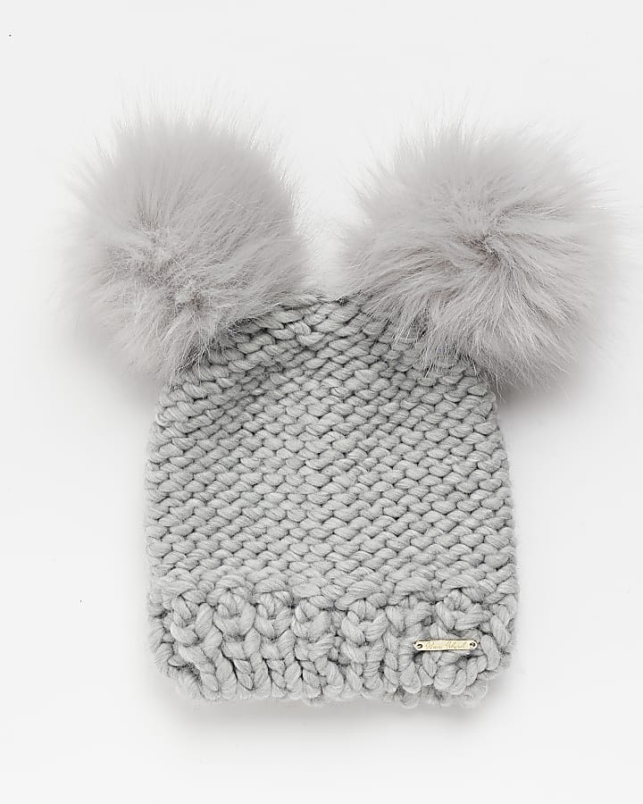 Grey pom pom chunky knit beanie hat