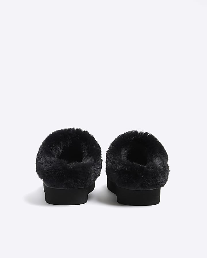 Black faux fur platform slippers