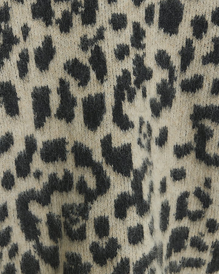 Beige leopard print jumper