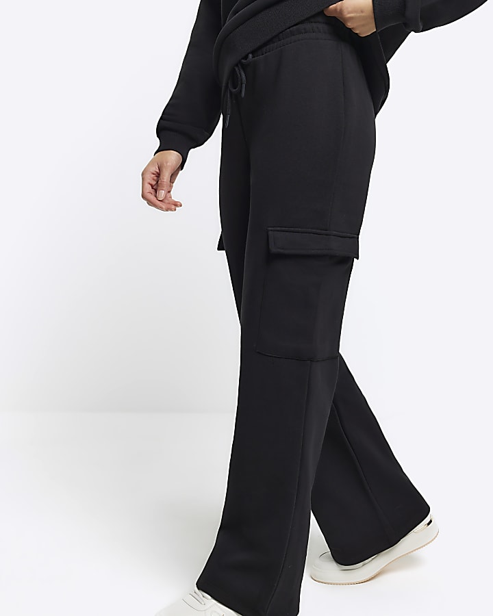 Black wide leg cargo joggers