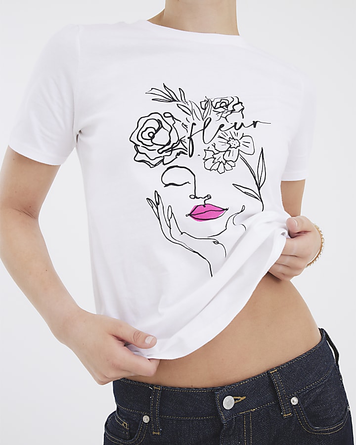 White Short Sleeve Fleur Graphic T-shirt