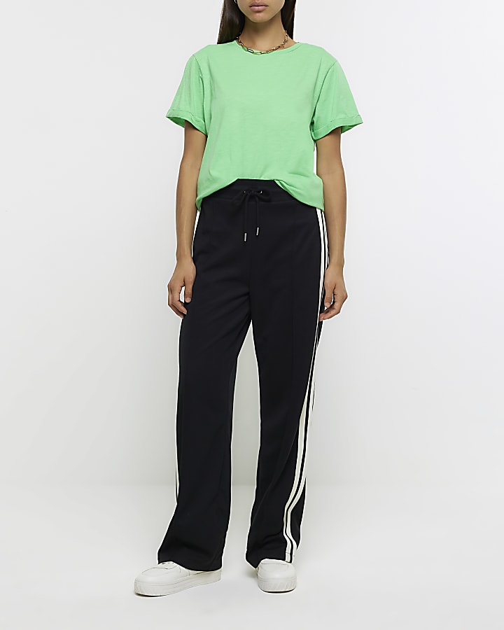 Green rolled sleeve t-shirt