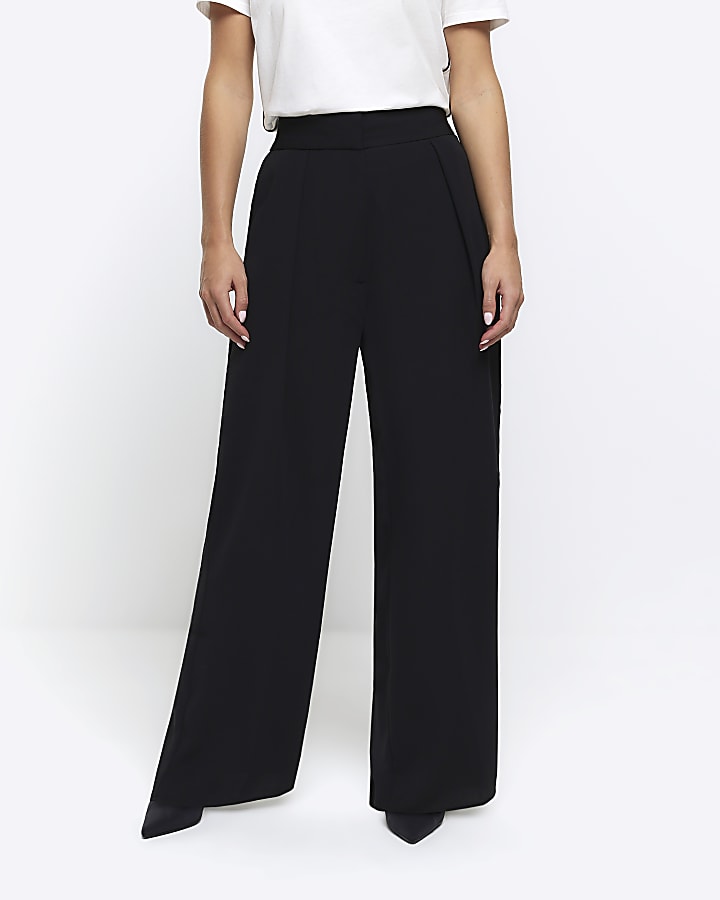 Petite Black Wide Leg Pleated Trouser