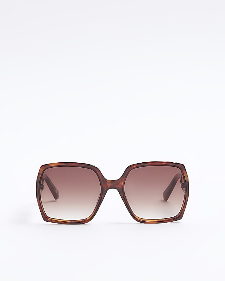 Brown tortoise oversized sunglasses