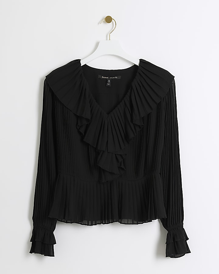 Black plisse frill blouse