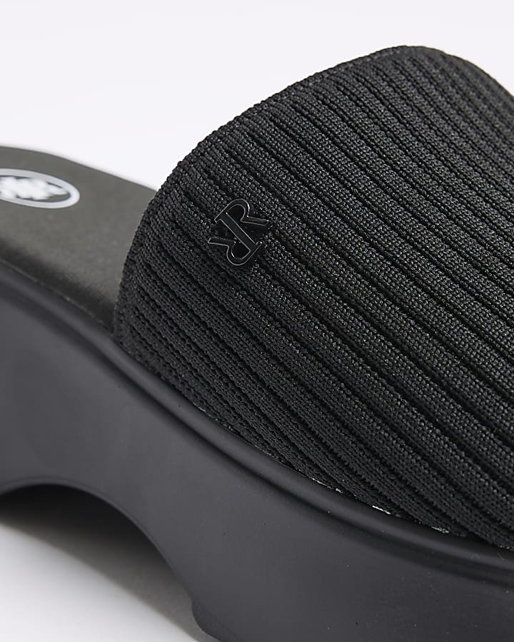 Black knit flatform sandals