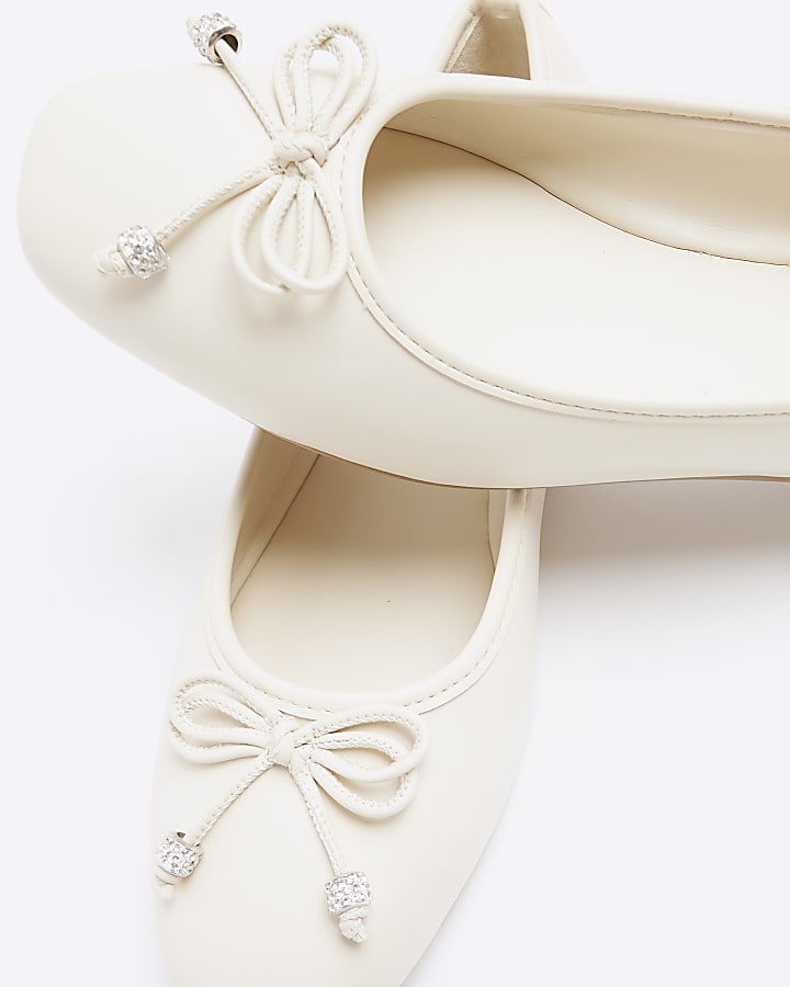 Cream bow detail ballet pumps