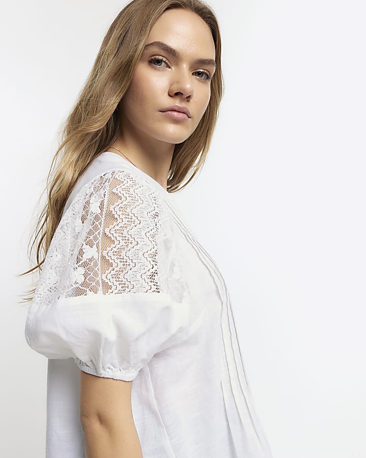 White lace panel puff sleeve blouse