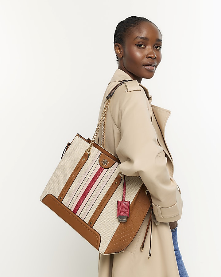 Beige canvas chain shopper bag