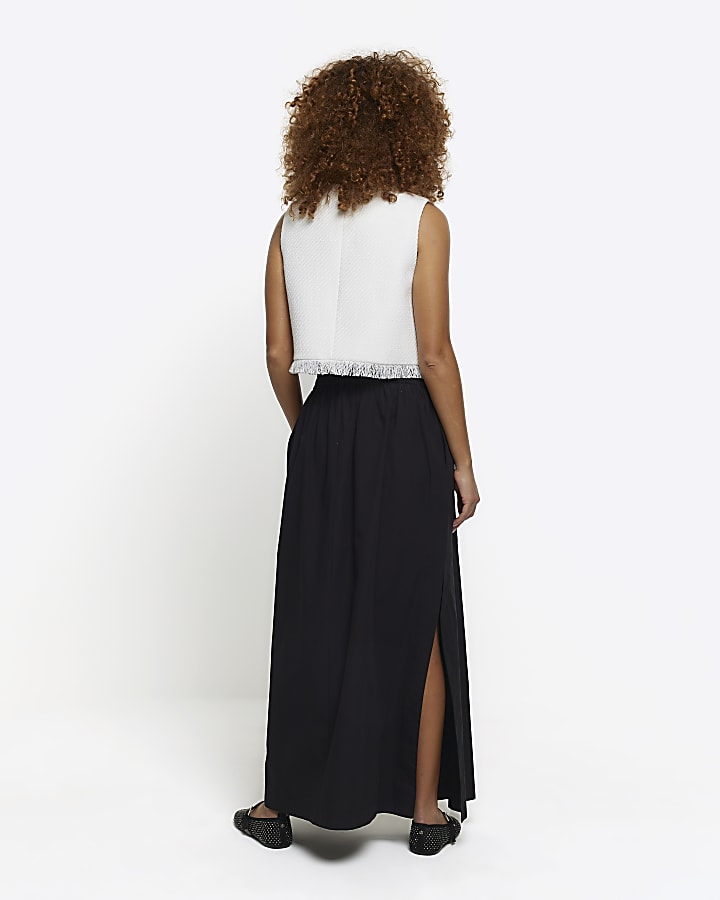 Black elasticated waist maxi skirt