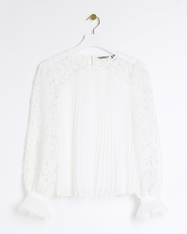 White plisse lace sleeve blouse