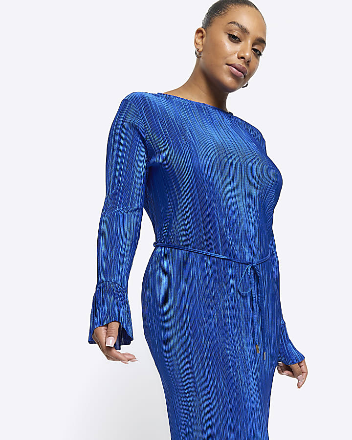 Plus blue plisse bodycon midi dress