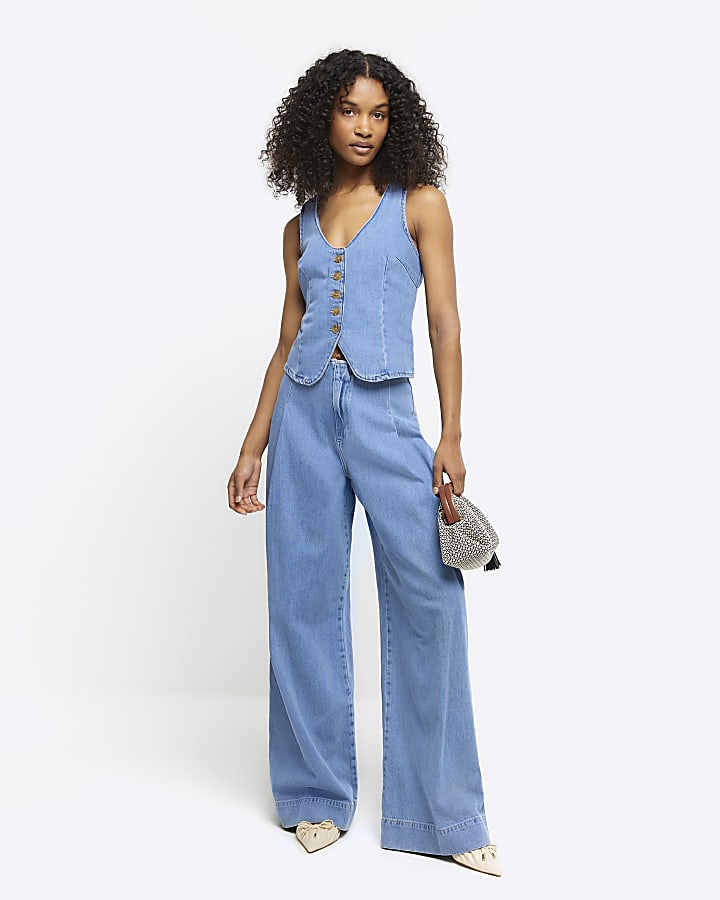 Blue mid rise baggy jeans