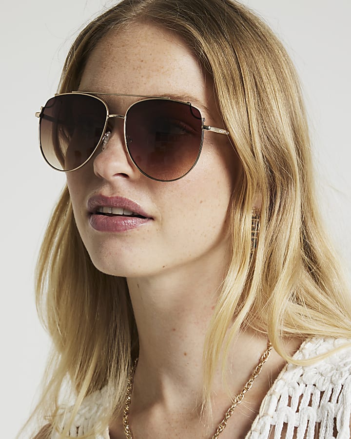 Gold aviator sunglasses