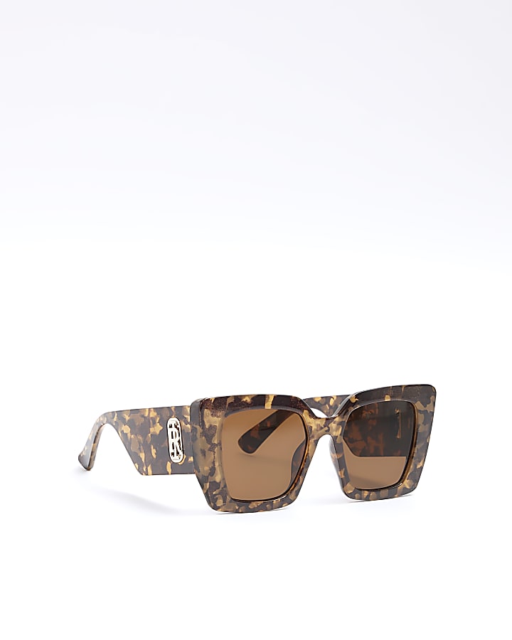 Brown tortoise oversized cat eye sunglasses