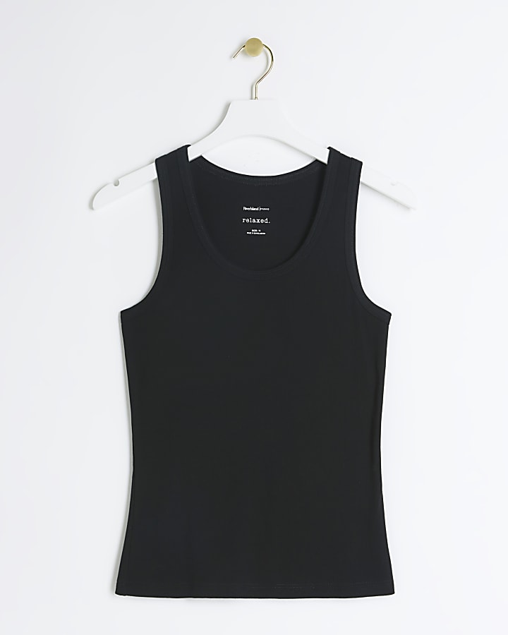 Black rib scoop neck vest