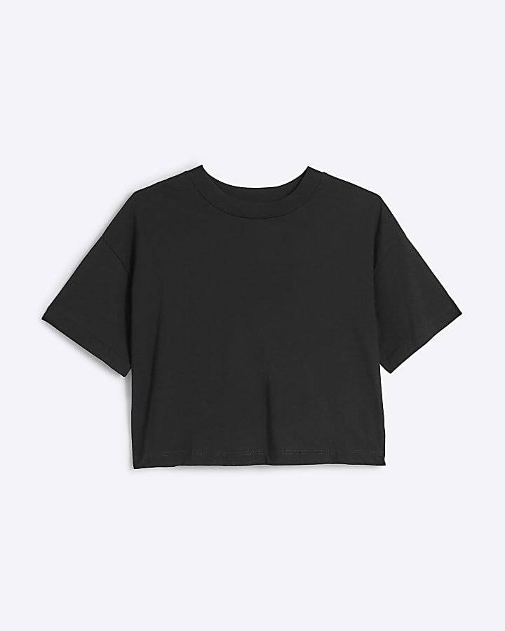 Black boxy t-shirt