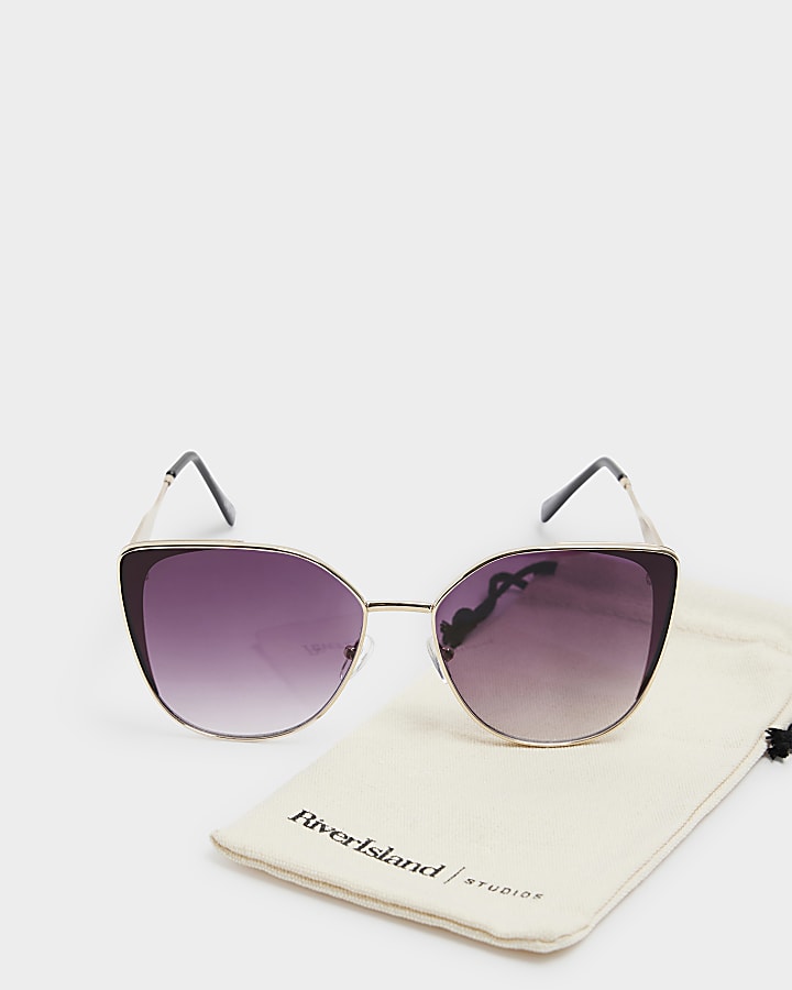 Black cat eye sunglasses