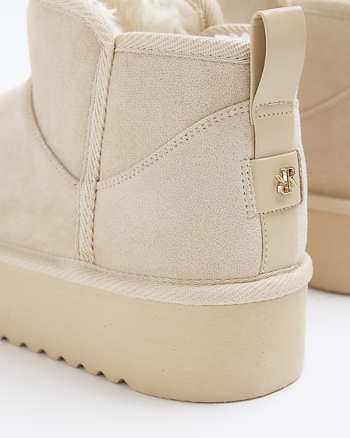 Stone faux fur lining platform boots