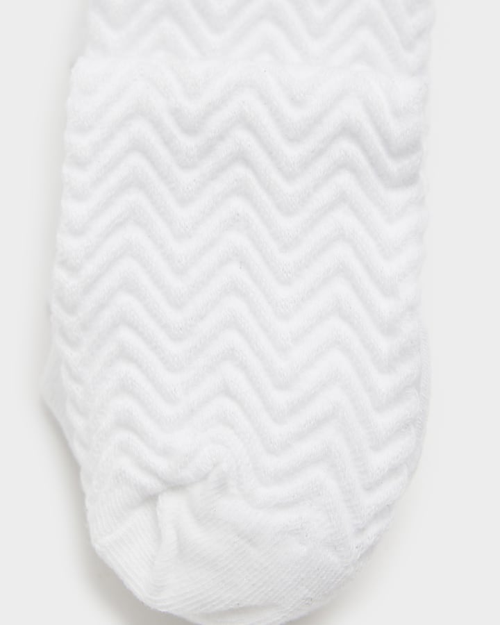 White zig zag socks multipack