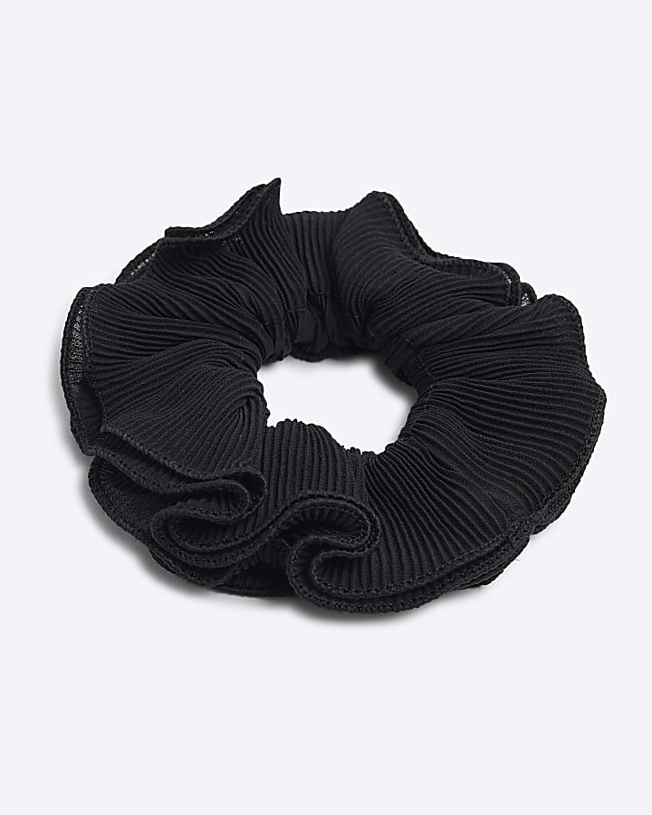 Black Plisse Scrunchie