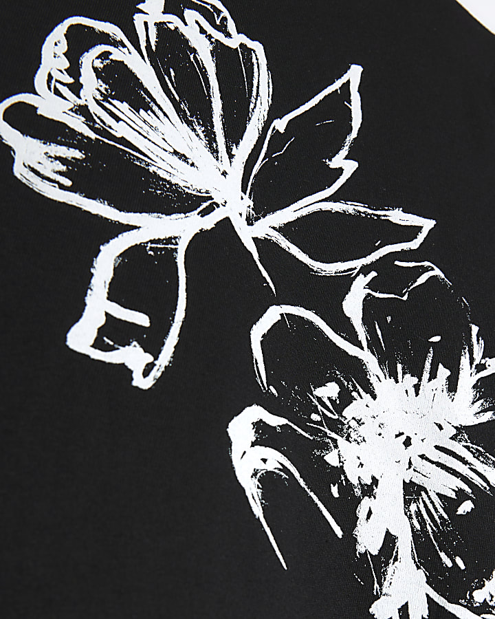 Black floral graphic t-shirt