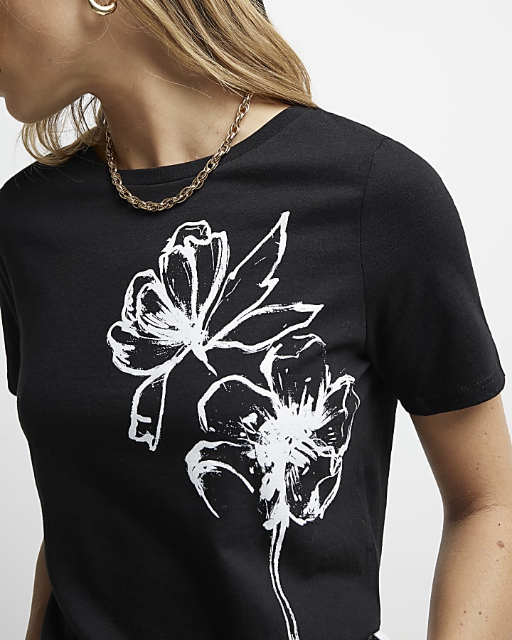 Black floral graphic t-shirt