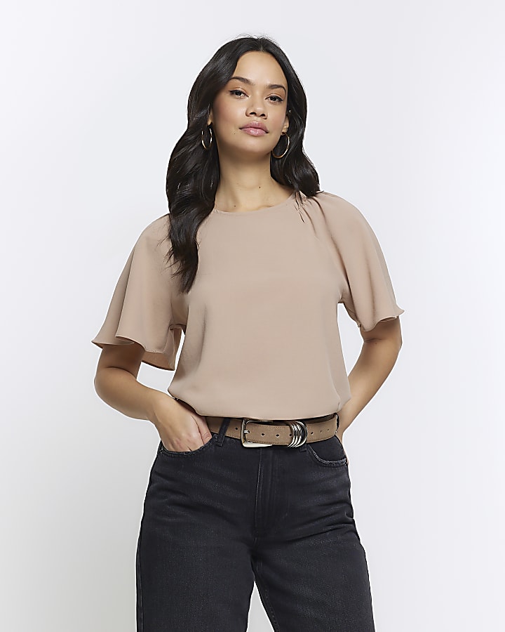 Beige fluted sleeve t-shirt