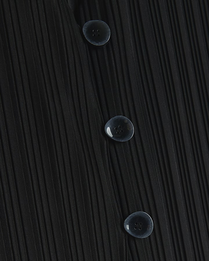 Black plisse waistcoat