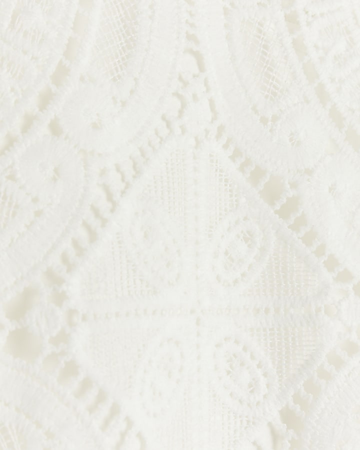White lace t-shirt