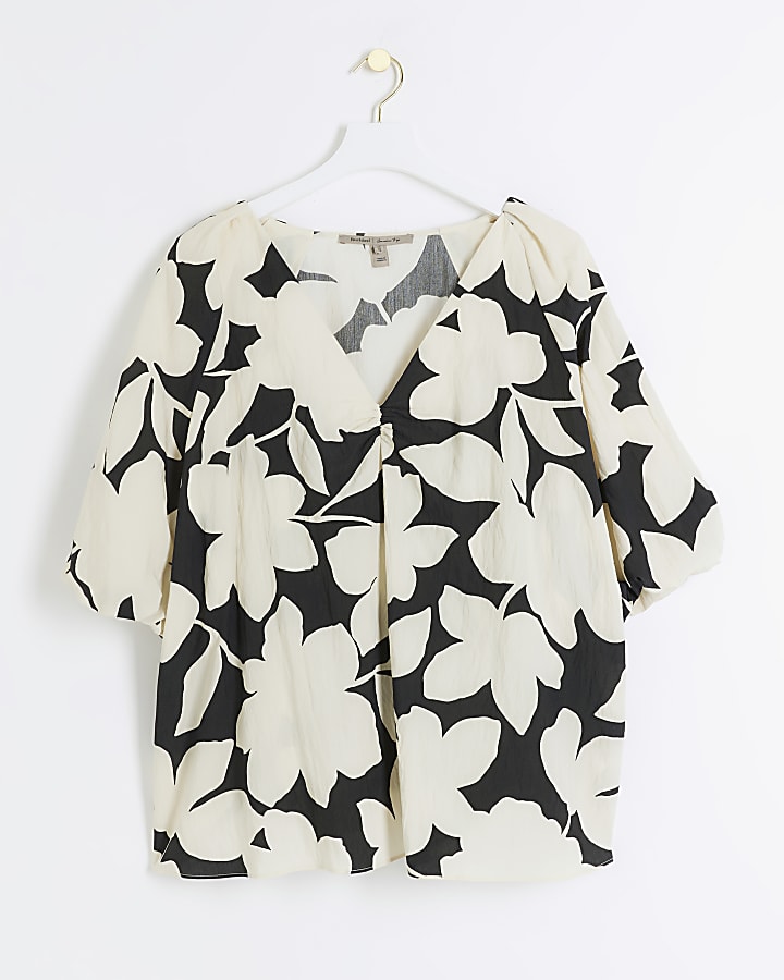 Plus black floral puff sleeve blouse