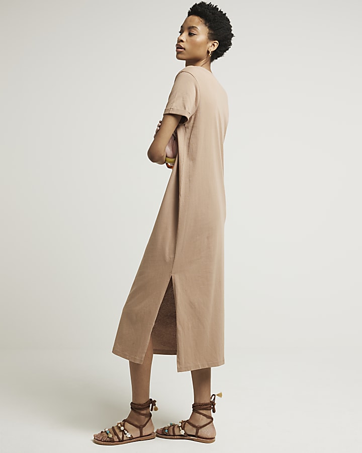 Beige midi t-shirt dress