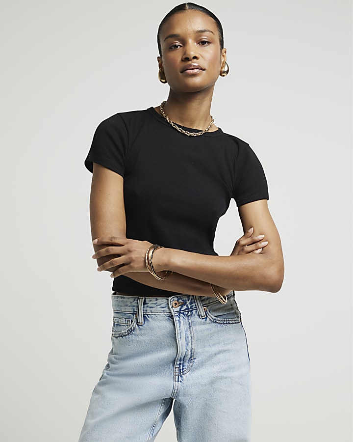 Black ribbed cropped t-shirt