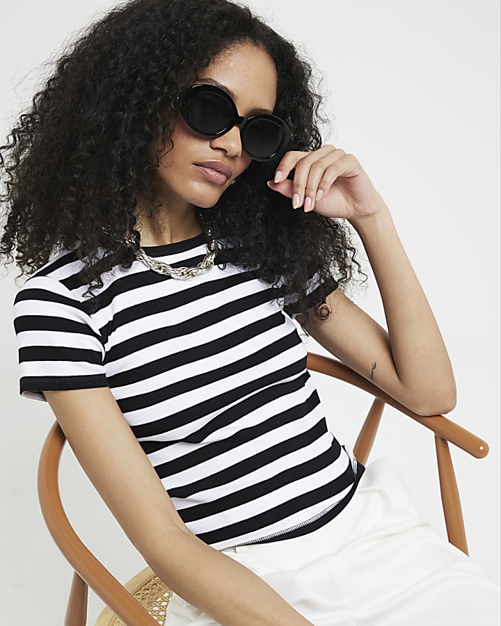 Black ribbed stripe cropped t-shirt