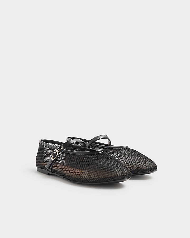 Black mesh buckle ballet pumps