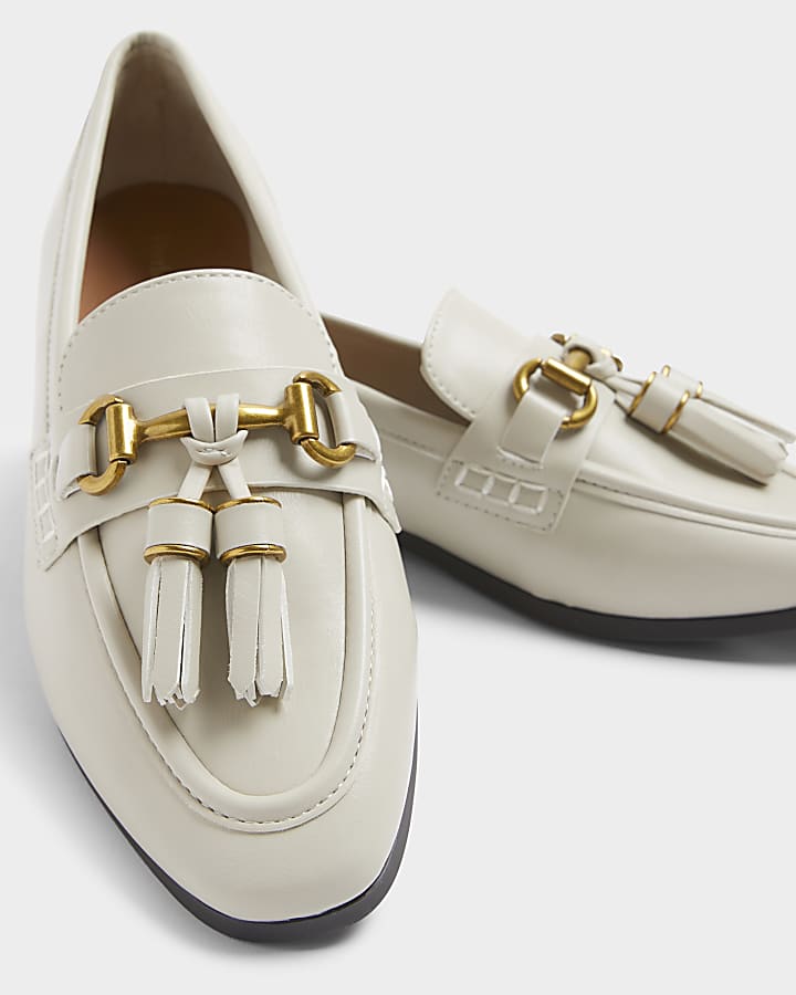 Cream Tassel Chain Loafers