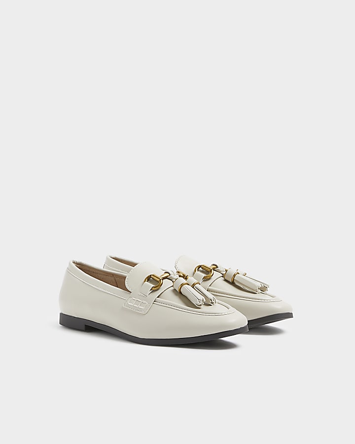 Cream Tassel Chain Loafers