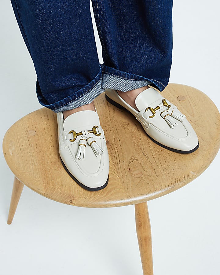 Cream Tassel Chain Loafers